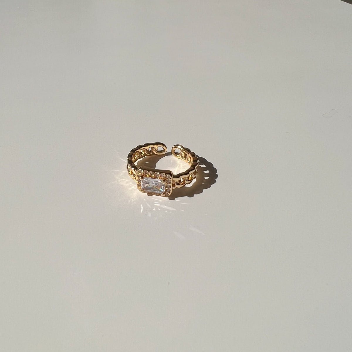 Scarlett Ring