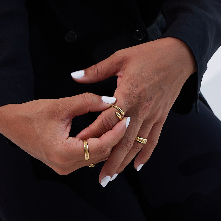 Abrazo Ring